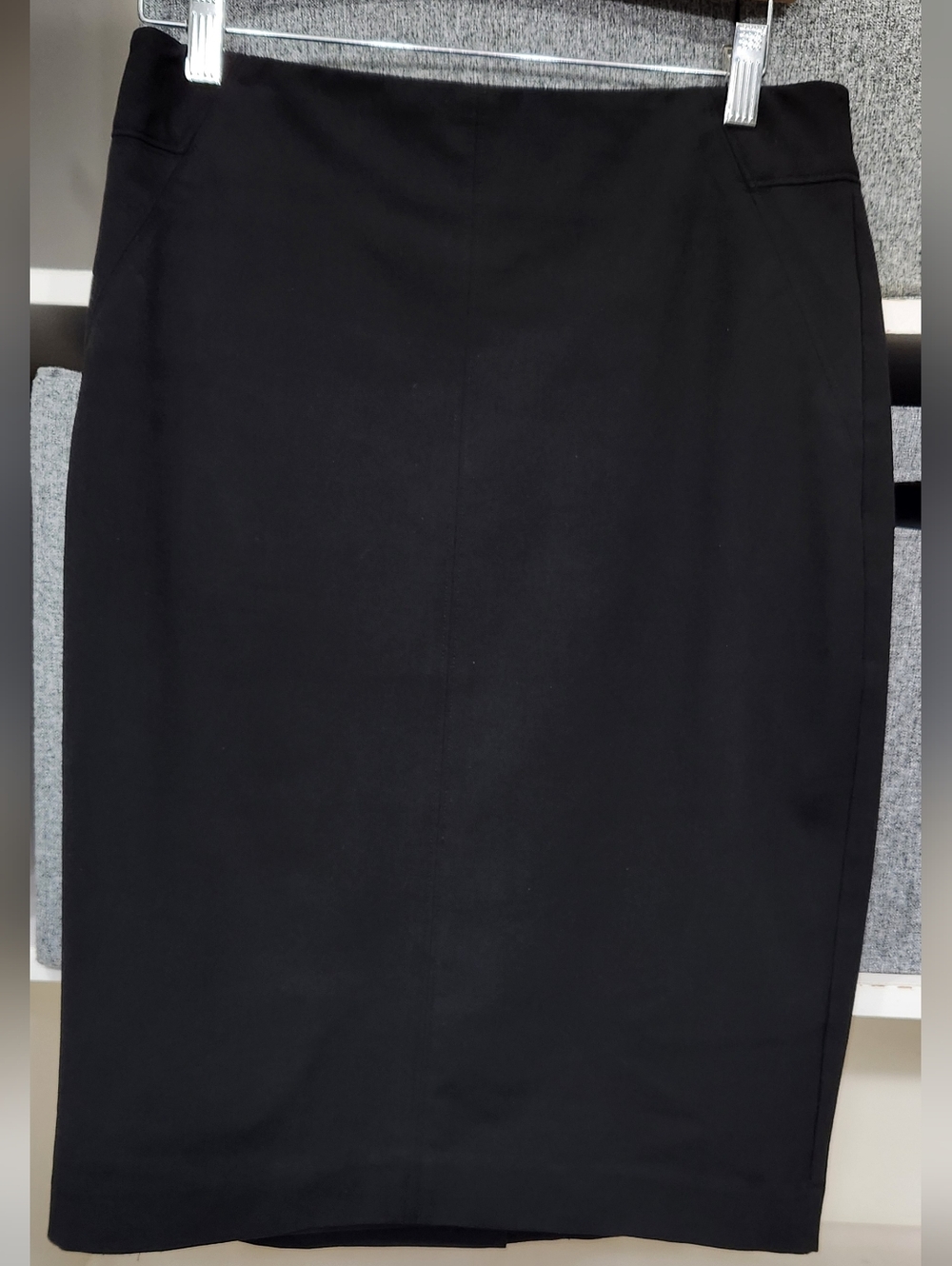 LOFT Black Pencil Skirt, Size 6 Tall (Curvy)